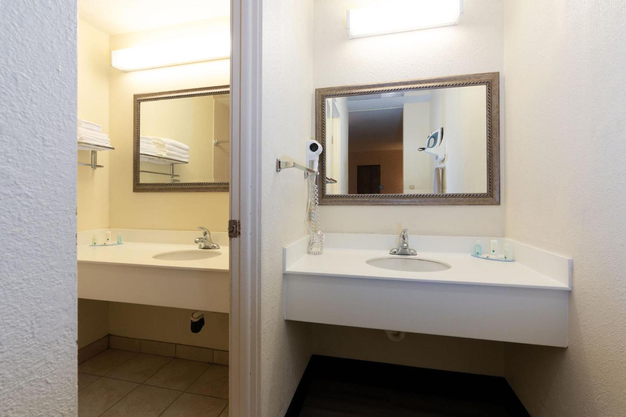 Quality Inn Havre Exterior photo